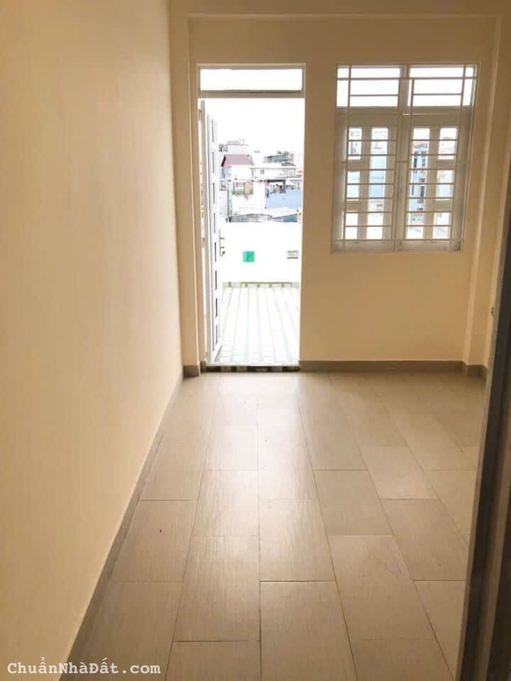 Hiếm, nhà 4 tầng đường Bùi Đình Túy, DT 50m2, 4 tầng, 6PN chỉ 114 tr/m2 Hiếm, nhà 4 tầng đường Bùi Đình Túy, DT 50m2, 4 tầng, 6PN chỉ 114 tr/m2