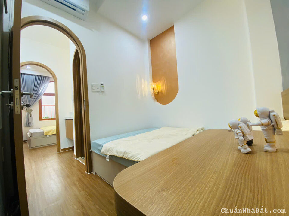 Khu hiếm, Nhà 2 tầng mới, DT~30m2 2PN đường Trường Sa Phường 17