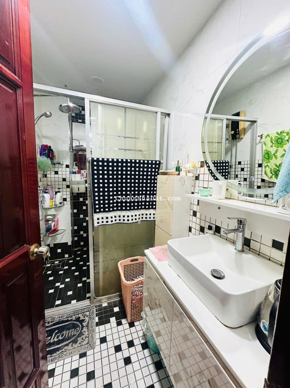 Cho thuê MT Nguyễn Bá Huân. Thảo Điền. Quận 2  5 tầng, 7 phòng 7 toilet đầy đủ nội thất 