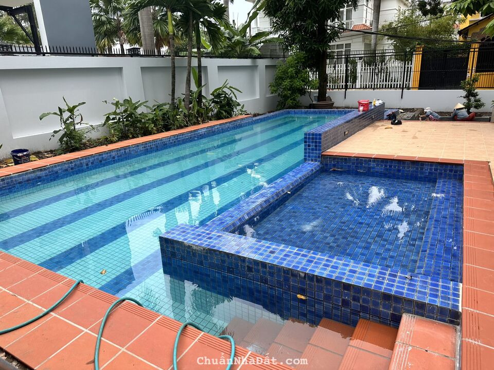 Cho thuê biệt thự sân vườn, hồ bơi nguyễn Văn Hưởng, P. Thảo Điền, Quận 2 (15m x 22m) Giá 5.000$