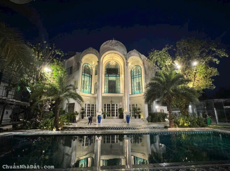 Cho thuê Dinh thự khu Compound an ninh Nguyễn Văn Hưởng, P. Thảo Điền 1.600m2