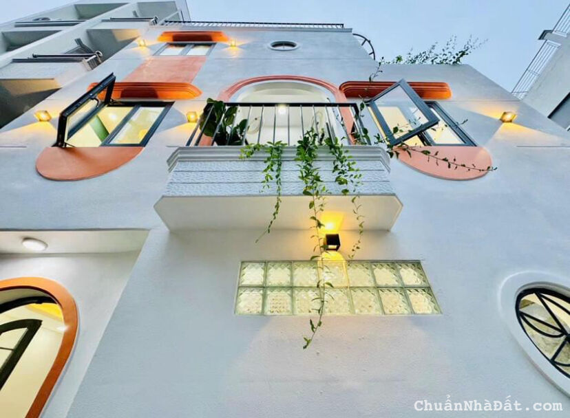 Bán nhà xây 1 trệt 2 lầu 119m2 đường Pasteur,Q3 giá 8tỷ550 gần THPT Marie Curie.Hẻm xe hơi.