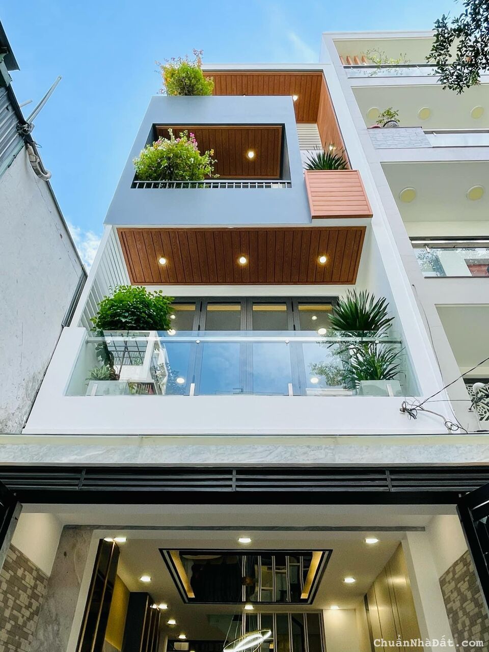 Ra nhanh nhà 60m2 Bùi Đình Tuý, P12, Bình Thạnh giá 2tỷ300. Hẻm 8m. Sổ riêng