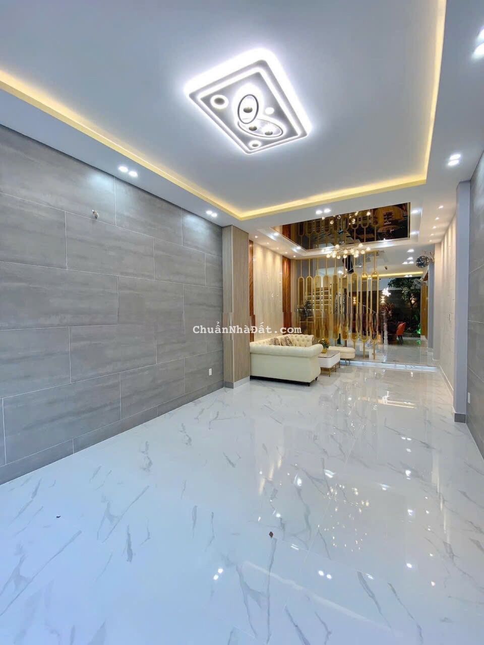 Bán nhà mặt tiền 64m2 Ngô Quyền, Q10 giá 5 tỷ 550.Cho thuê 20tr/tháng gần CV Văn Lang, sổ chính chủ