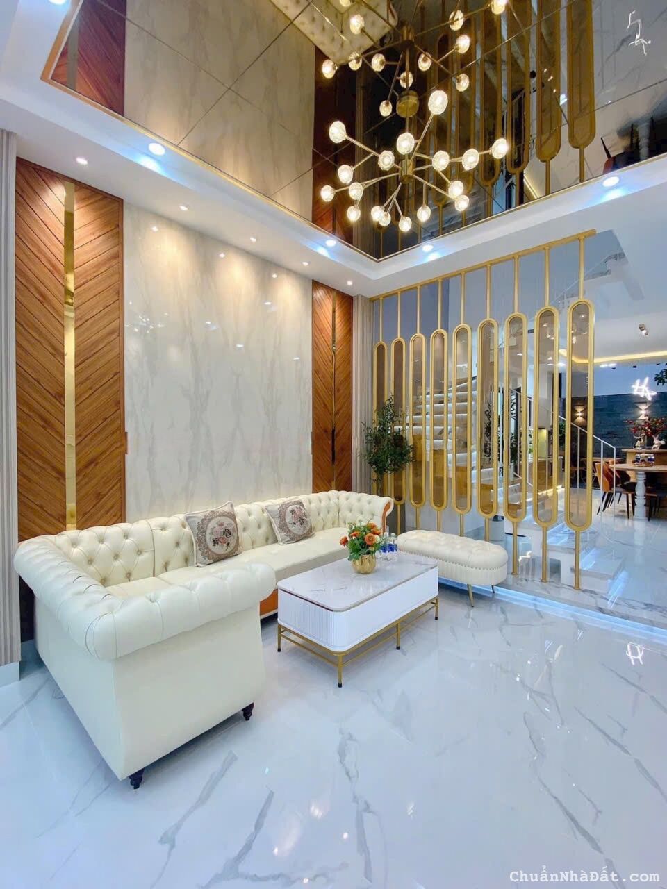 Bán nhà mặt tiền 64m2 Ngô Quyền, Q10 giá 5 tỷ 550, cho thuê 20tr/tháng gần CV Văn Lang,sổ chính chủ