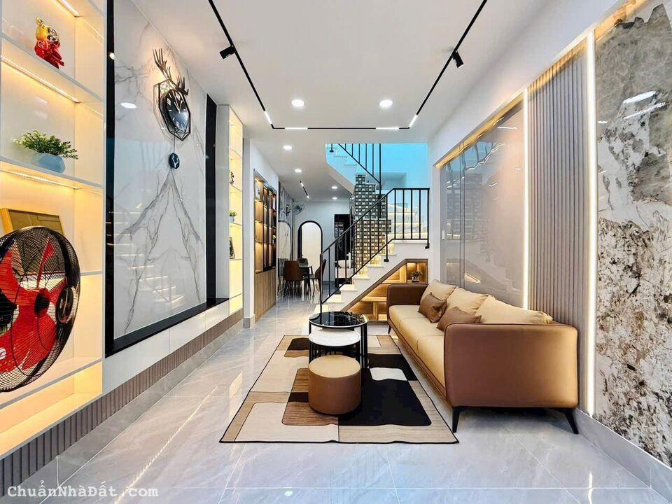 Ngộp! Bán nhà 33m2 Lê Trực,Bình Thạnh giá 1tỷ990.Gần Chung cư 21/12.Hẻm 5m.Sổ riêng.