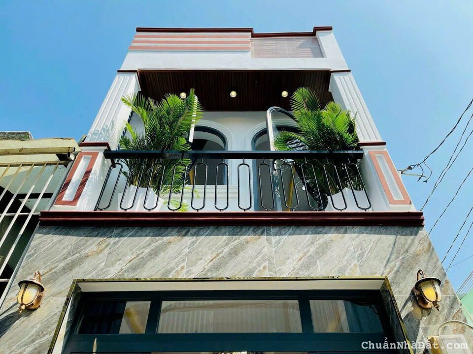 NGỘP! Bán nhà 48m2 Nguyễn Cửu Vân, Bình Thạnh giá 1tỷ990.Gần Đại Học UEF. Hẻm 4m.Cho thuê 8tr/tháng