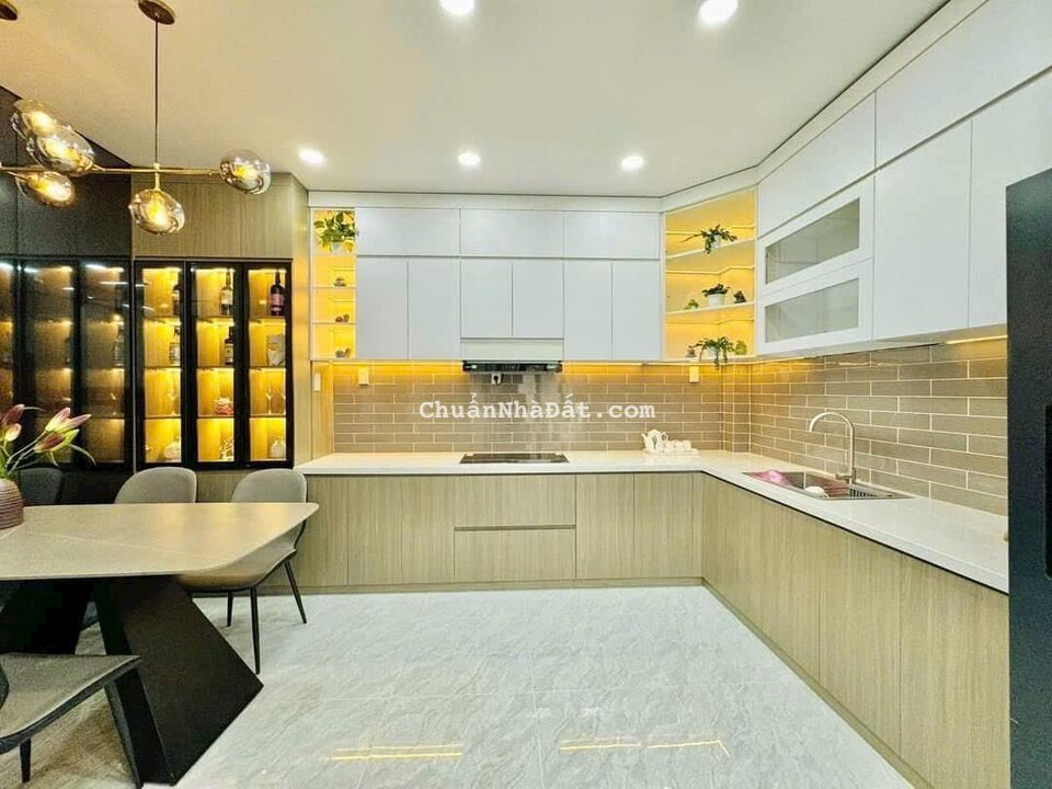 Rao bán nhà 29m2 xây 2 tầng đường Trương Quốc Dung,Phú Nhuận, giá 1 tỷ 550 gần chợ Trần Hữu Trang.