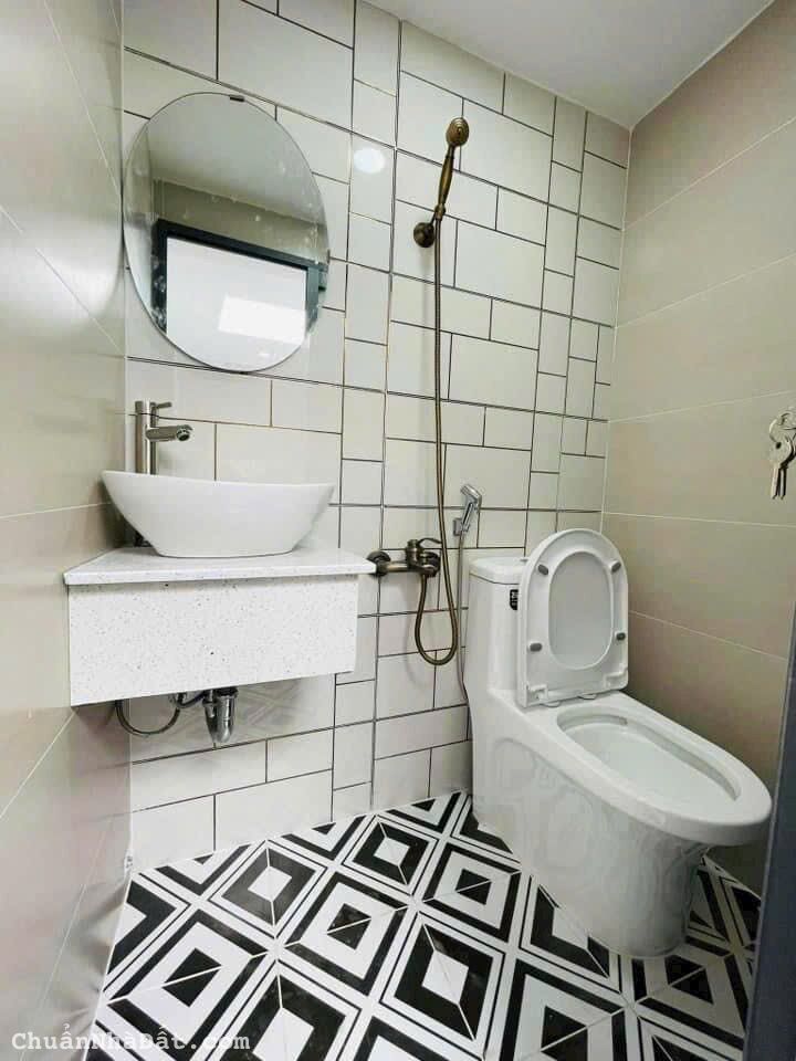 Kẹt tiền bán nhà 23m2 Xô Viết Nghệ Tĩnh, Bình Thạnh giá 1 tỷ 300.Gần ĐH Ngoại Thương.