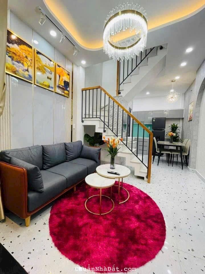 Kẹt tiền bán nhà 23m2 Xô Viết Nghệ Tĩnh,Bình Thạnh giá 1tỷ300.Gần ĐH Ngoại Thương.Đang cho thuê 7tr