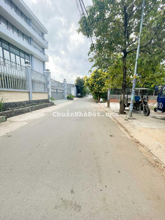 Với 2tỷ1 đã có thể sỡ hữu lô đất 70m2,đường số 25 Hiệp Bình Chánh ,gần Giga mall. Với 2tỷ1 đã có thể sỡ hữu lô đất 70m2,đường số 25 Hiệp Bình Chánh ,gần Giga mall.