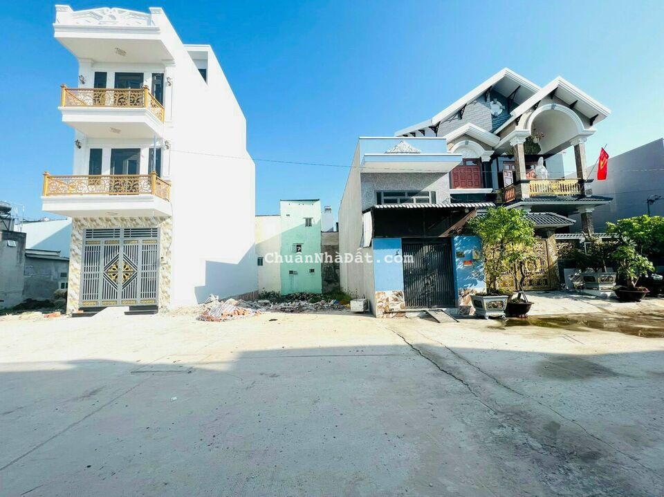 NGỘP! Xả lô đất 50m2 tại Bình Tân chỉ với giá 1tỷ4 đã có thể sở hữu, hẻm 5m, có sổ hồng tươi. NGỘP! Xả lô đất 50m2 tại Bình Tân chỉ với giá 1tỷ4 đã có thể sở hữu, hẻm 5m, có sổ hồng tươi.