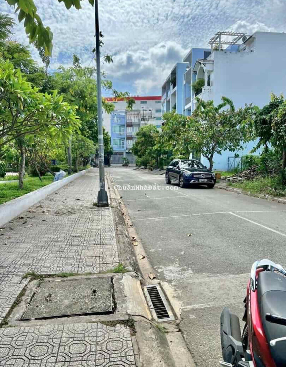 KHỦNG! CHỈ CÓ MỘT, bán lô đất 60m2 đường Phan Xích Long,Phú Nhuận, chỉ với giá 1tỷ550, đã có sổ. 