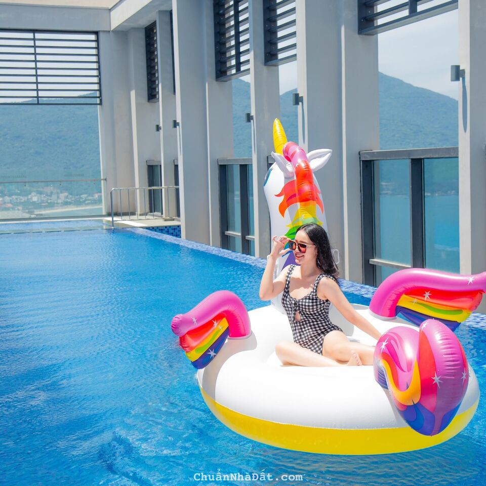 CC cần bán gấp căn hộ 2PN full nội thất, tầng cao, view biển Mỹ Khê, giá chỉ từ 4tỷxxx