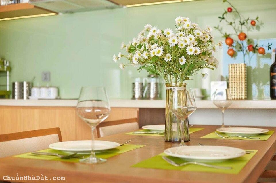 Còn duy nhất 1 căn góc 2PN full nội thất, view trực diện biển Mỹ Khê, sổ hồng sẵn