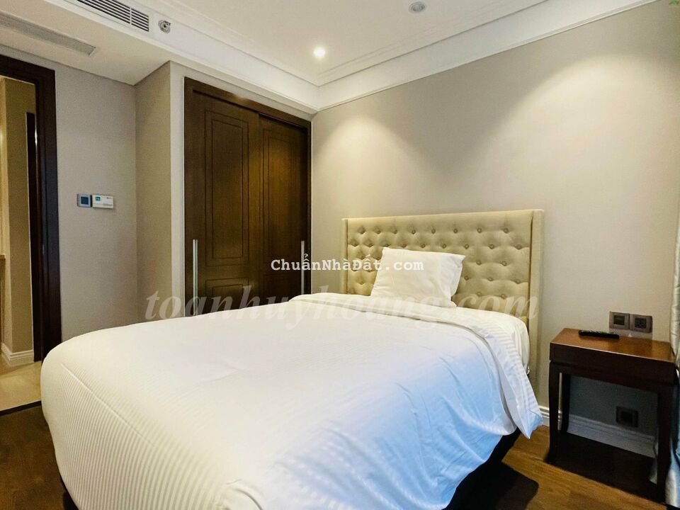 CC cần bán gấp căn hộ góc 2PN mặt biển Đà Nẵng, mặt tiền Võ Nguyên Giáp, full nội thất 5*