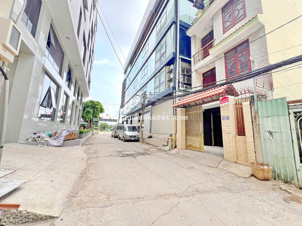 THƠM - ĐẤT 198/3 LÔ NHÌ NGUYỄN VĂN LINH Q7 THƠM - ĐẤT 198/3 LÔ NHÌ NGUYỄN VĂN LINH Q7