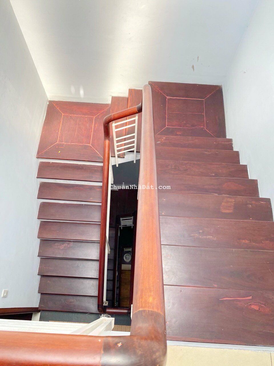 CẦN CHO THUÊ NAHF NGUYÊN CĂN  MẶT TIỀN ĐƯỜNG SỐ Q7 