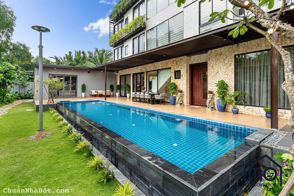 Cho thuê Villa 3MT view sông, hồ bơi, sân vườn,, Full nội thất, nhà như hình.