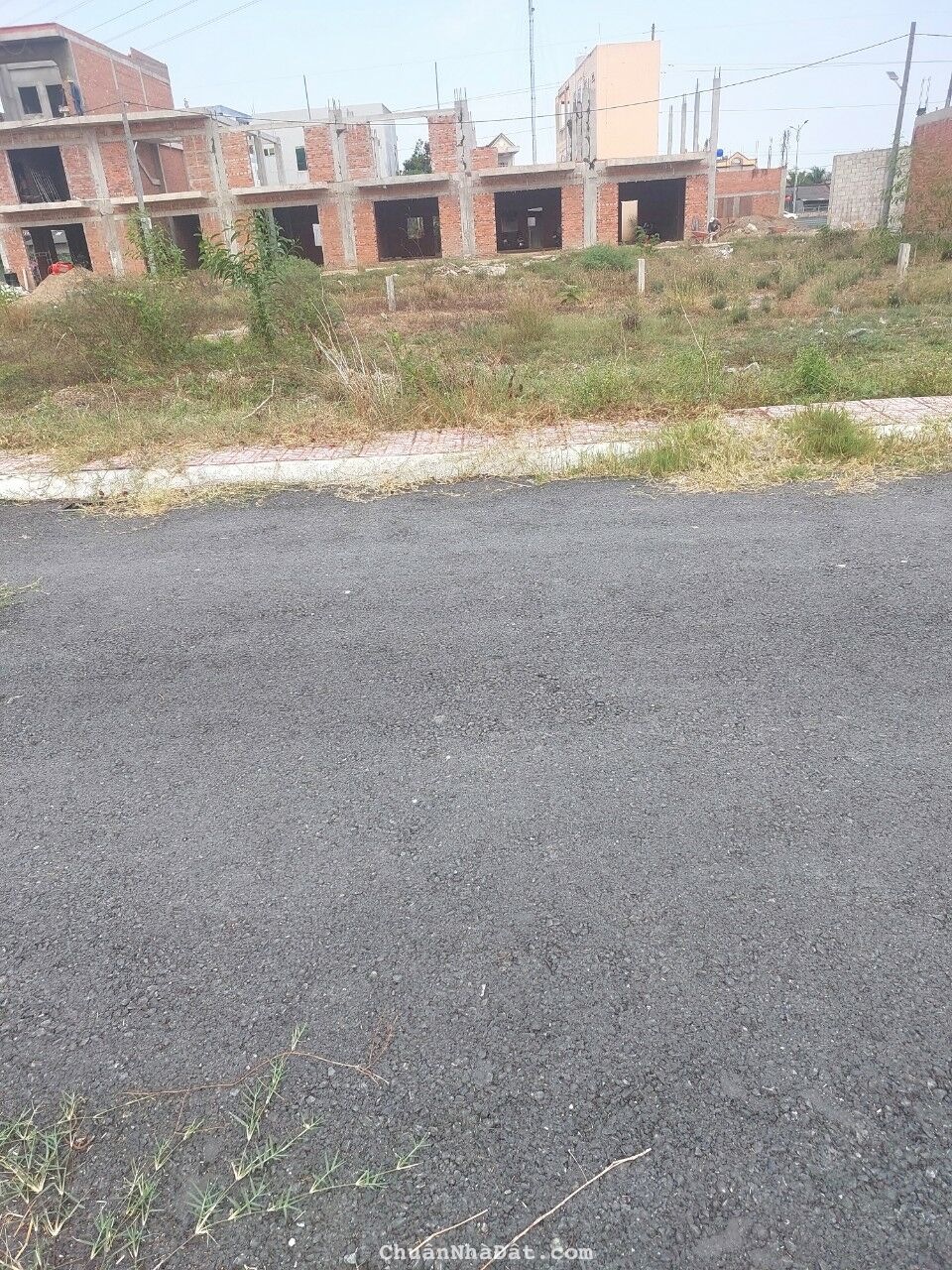 Đất thổ cư thuận tiện kinh doanh mua bán tại mặt tiền QL1A