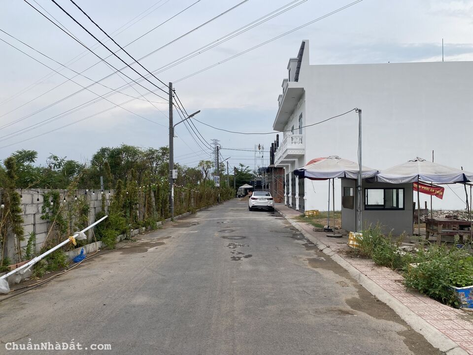 CHÍNH CHỦ BÁN LÔ ĐẤT THỔ CƯ TẠI KHU NHÀ PHỐ THÂN CỬU NGHĨA