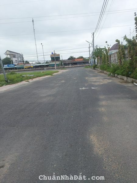 Bán 100m2 đất thổ cư cách QL1A chỉ 50m,đường xe container