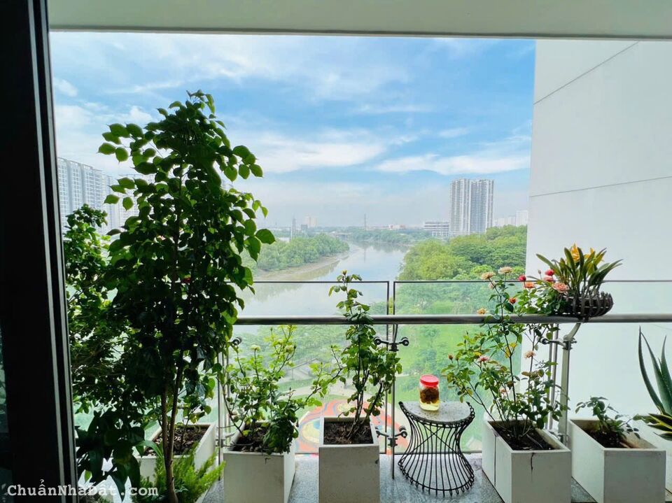 Bán căn hộ Riverpark Primier 127m, 3pn,2wc, full nội thất kèm ô xe, view sông 