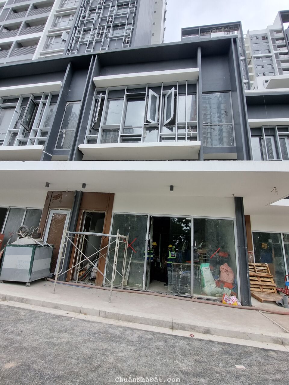 Bán Shophouse mặt tiền nguyễn hữu thọ 7x14, 1 trệt/1 lầu, thanh toán 60% nhận shop kd luôn. 