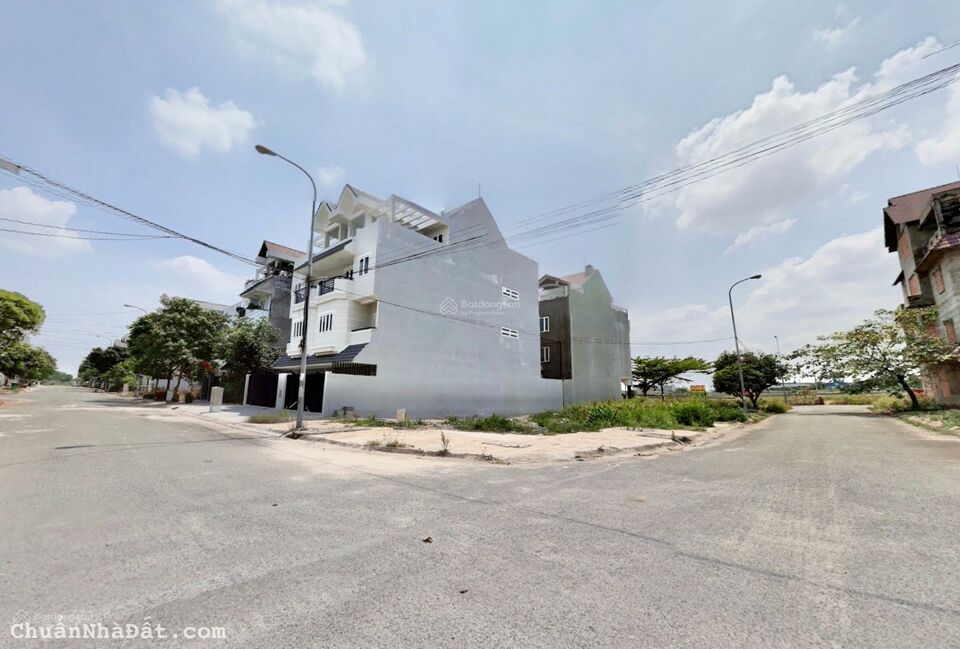 Chính chủ cần tiền bán gấp lô 70m2 sổ riêng giá 1tỷ8 ngay Bệnh viện Quận 8 Chính chủ cần tiền bán gấp lô 70m2 sổ riêng giá 1tỷ8 ngay Bệnh viện Quận 8