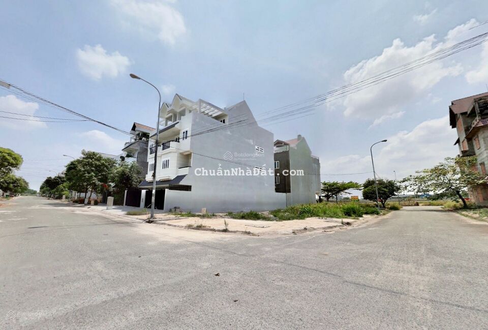 Cần bán lô đất chính chủ 75m2 sổ riêng giá 1tỷ990 đường hẻm Cây Keo, gần Quốc Lộ 13 Cần bán lô đất chính chủ 75m2 sổ riêng giá 1tỷ990 đường hẻm Cây Keo, gần Quốc Lộ 13