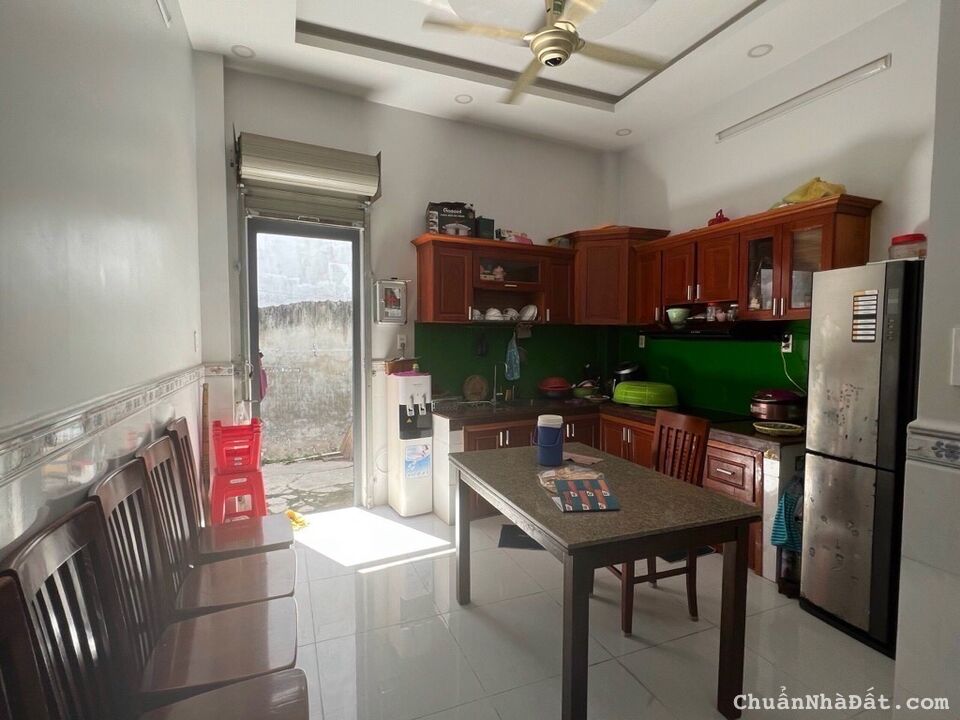 BÁN NHÀ HẺM XE HƠI NGAY MẶT TIỀN ĐÌNH PHONG PHÚ-3 TÂNG BTCT CHẮC CHẮN GIÁ CHỈ 5.6 TỶ