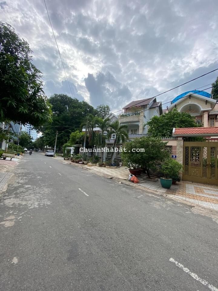 Bán gấp Biệt Thự đường số 31, Bình Tân, Tên Lửa, 8x27m, 22 tỷ, ngay công viên Bán gấp Biệt Thự đường số 31, Bình Tân, Tên Lửa, 8x27m, 22 tỷ, ngay công viên