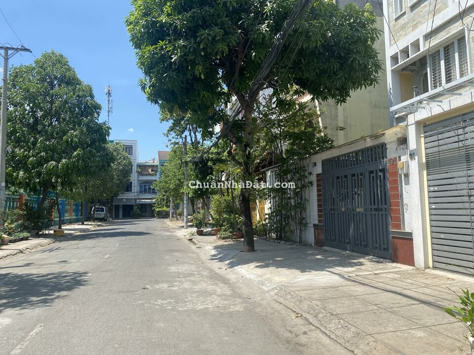 Bán gấp nhà trọ đường số 48c, Bình Tân, gần bonchen, 10x20m, 3 tấm, gia rẻ 15 tỷ