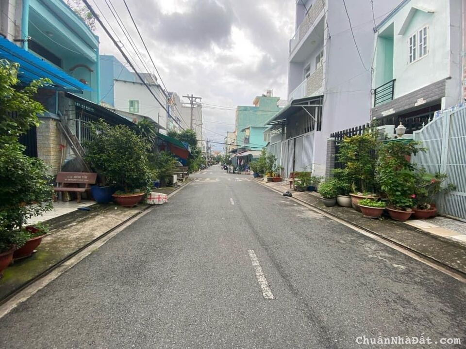 Bán nhà đường Bùi Hữu Diện, Bình Tân, 4.5x21m, 4 tấm, 8.5 tỷ Bán nhà đường Bùi Hữu Diện, Bình Tân, 4.5x21m, 4 tấm, 8.5 tỷ