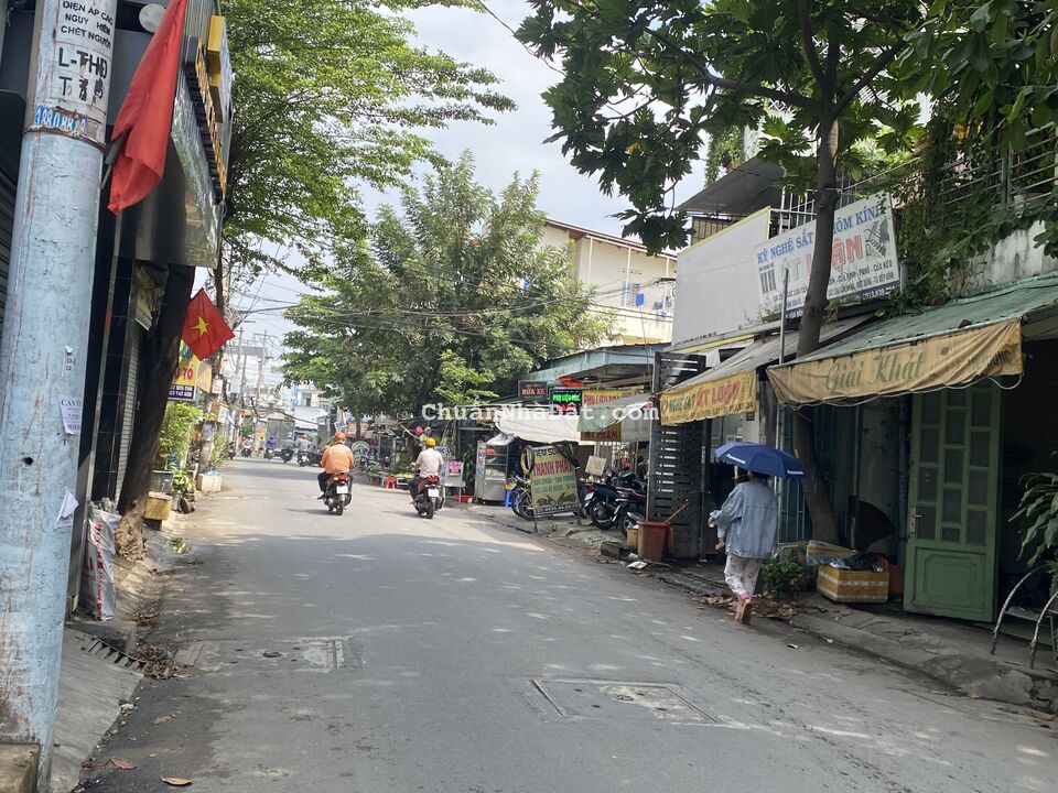 Bán mtkd Chiến Lược, Bình Tân, 8.5x35m, hậu 10.5m, 3 tấm, 17.5 tỷ