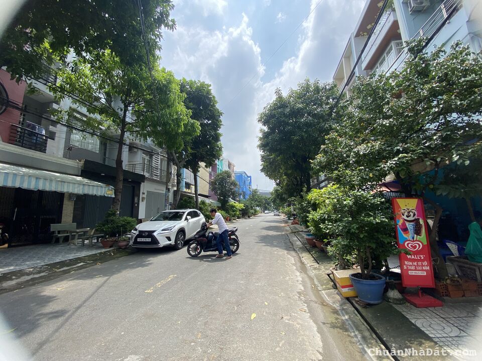 Bán gấp nhà đường số 28, Bình Tân Khu Tên Lửa, 4.5x20m, 3.5 tấm, AeonMall 100m