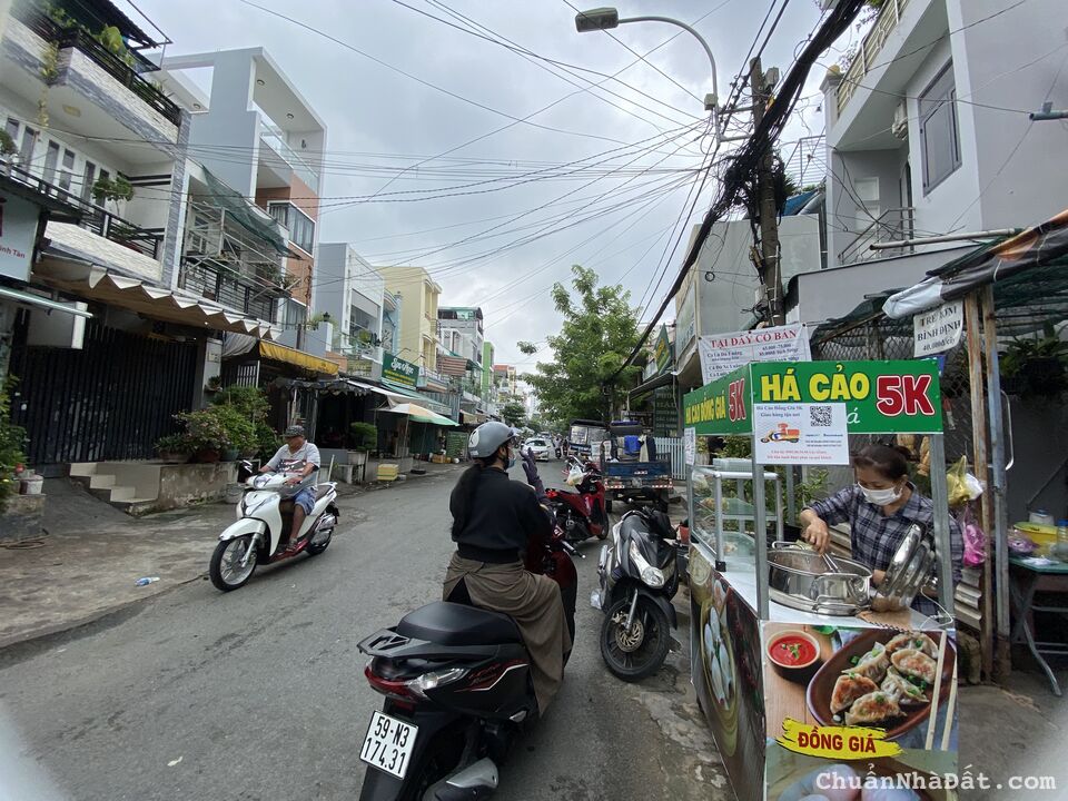 Cho thuê nhà mặt tiền Hoàng Văn Hợp, ngay chợ, Bình Tân, 13 triệu, 4x17m, 2 lầu Cho thuê nhà mặt tiền Hoàng Văn Hợp, ngay chợ, Bình Tân, 13 triệu, 4x17m, 2 lầu