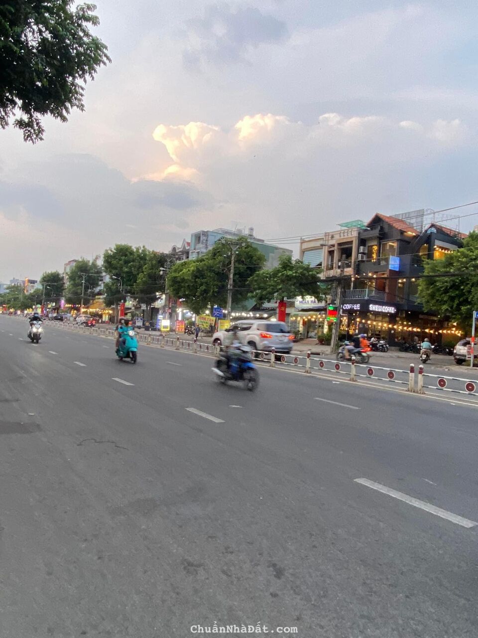 Cho thuê gấp đường Tên Lửa, Bình Tân, 4.5x20m, 22 triệu, lề 10m