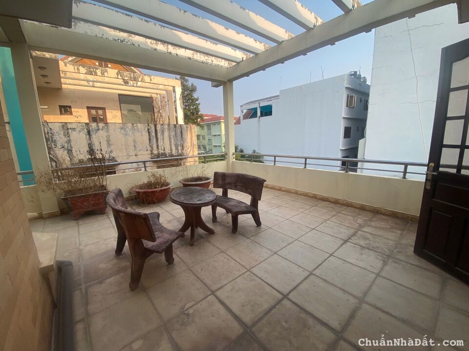 Cho thuê nhà Vành Đai Trong, Bình Tân, 12.5x25m, 3 tấm, 60 triệu