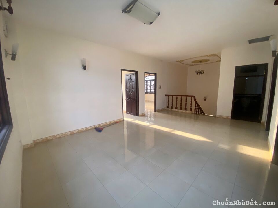 Cho thuê nhà Vành Đai Trong, Bình Tân, 12.5x25m, 3 tấm, 60 triệu