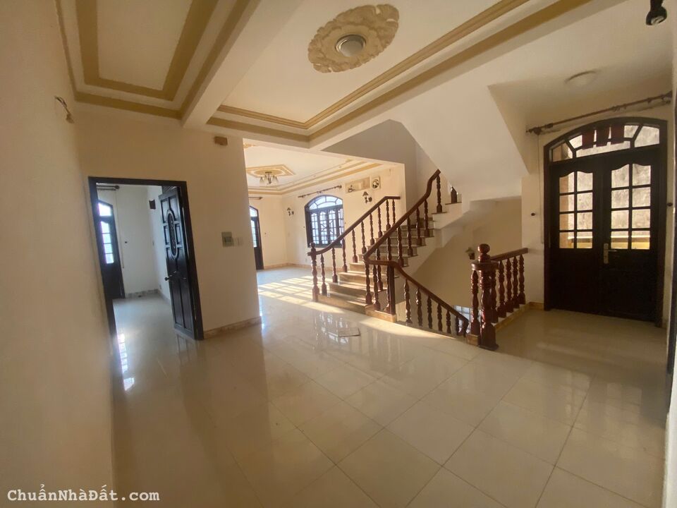 Cho thuê nhà Vành Đai Trong, Bình Tân, 12.5x25m, 3 tấm, 60 triệu