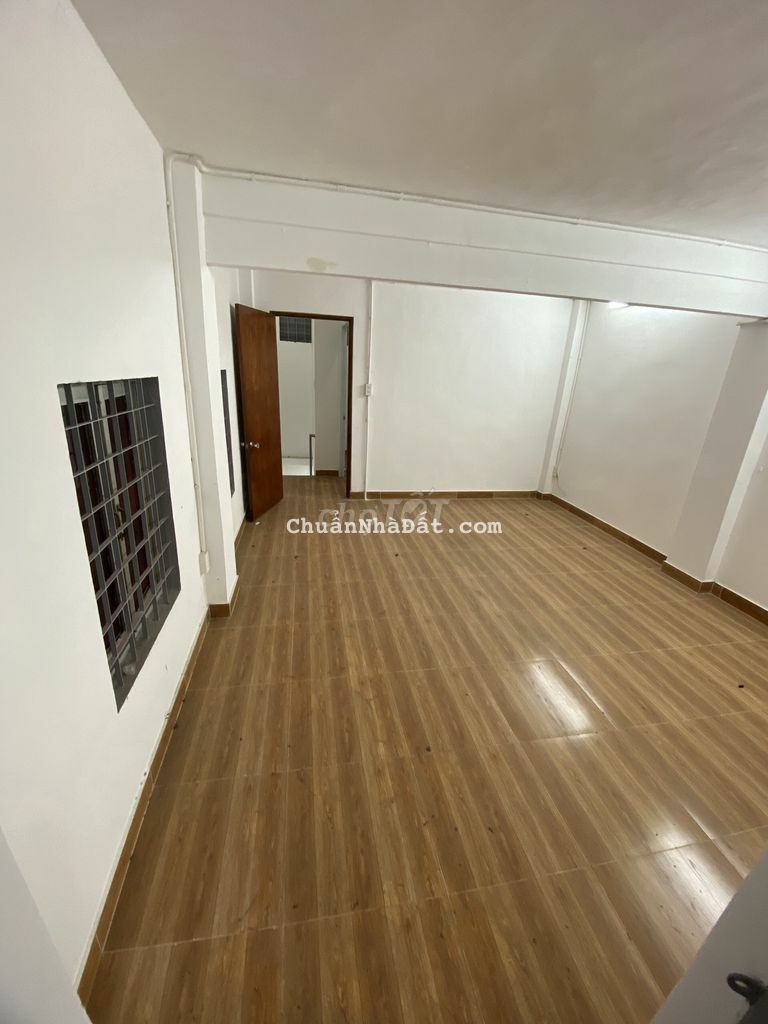 Nhà phố riêng biệt trung tâm Q3 gần tao đàn, chính chủ 4,6 tỷ - 34 m2