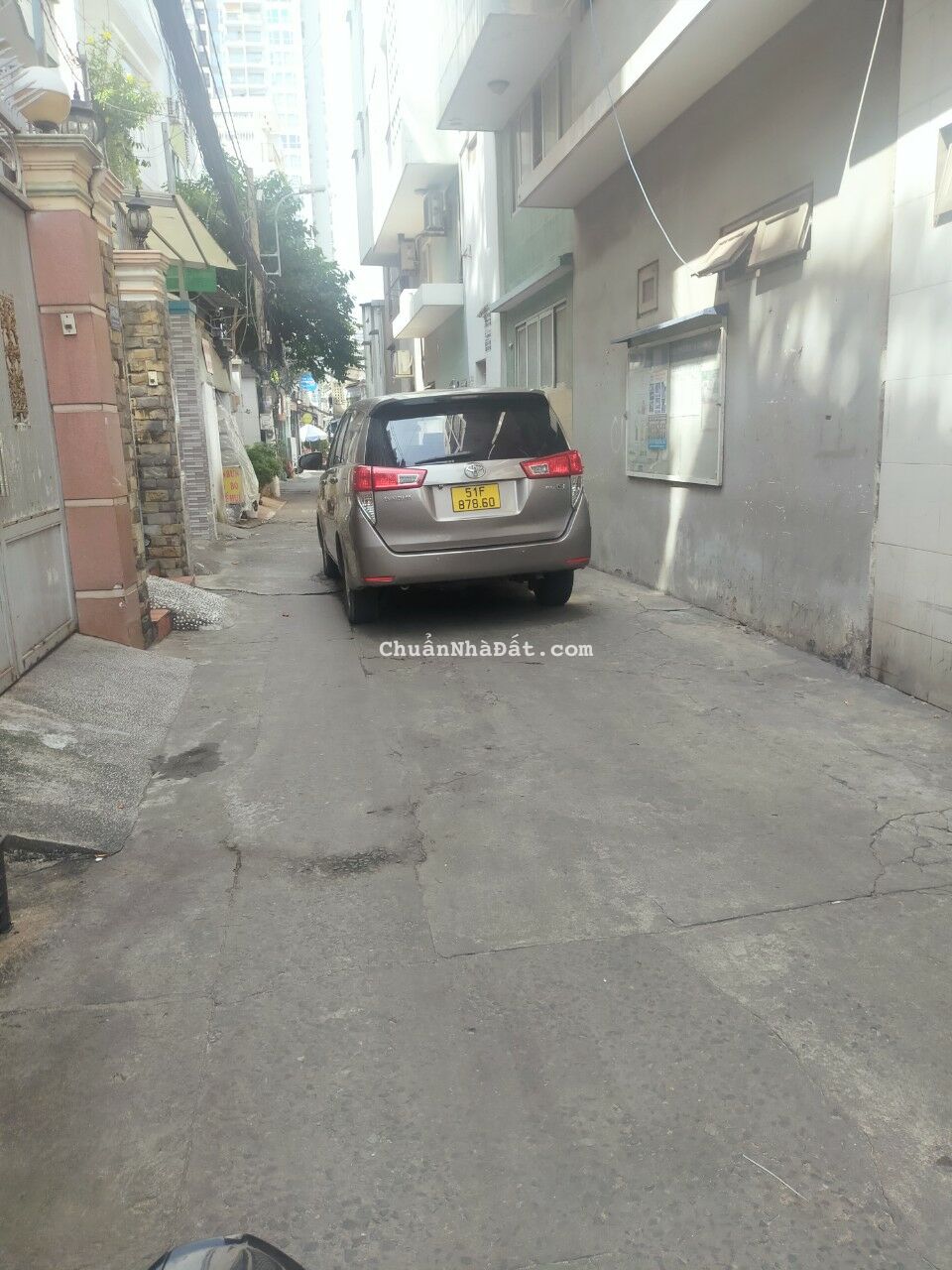 CHỦ CẦN BÁN GẤP NHÀ DT LỚN 2 GÓC MẶT HẺM XE HƠI Q TÂN PHÚ DT: 92m2 giá 7.3 tỷ 