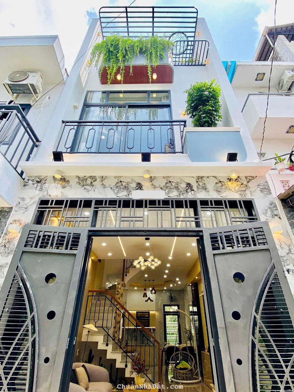 Chủ nhờ bán gấp 2tỷ350 42m2 TL8 Thạng Lộc Q12. Sổ hồng riêng chính chủ