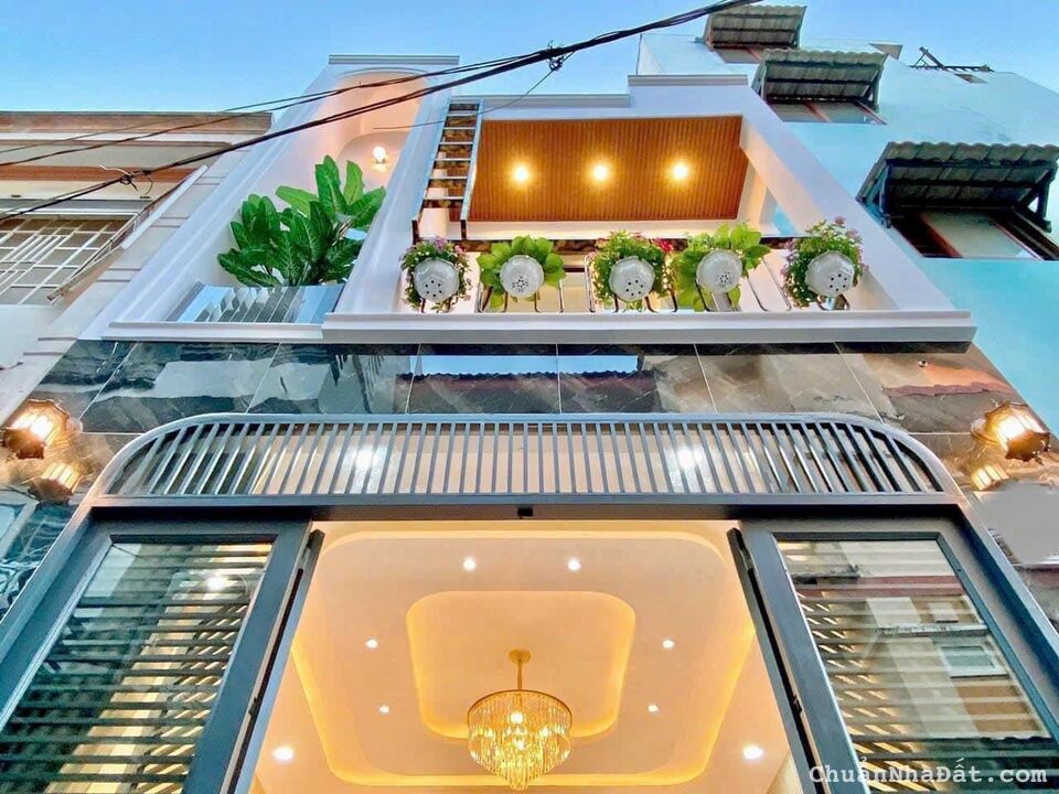 Chính chủ bán nhà 35m2 đường Lý Chính Thắng Võ Thị Sáu Q3. Sổ hồng riêng cho thuê 10tr/tháng