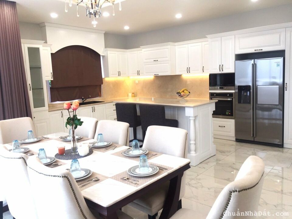 Cho thuê villa 300m2 VENICA Khang Điền Đường Đỗ Xuân Hợp  giá 95 Triệu/tháng