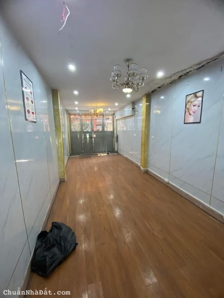 MẶT PHỐ - VỈA HÈ ĐÁ CẦU - KINH DOANH SẦM UẤT MẶT PHỐ - VỈA HÈ ĐÁ CẦU - KINH DOANH SẦM UẤT