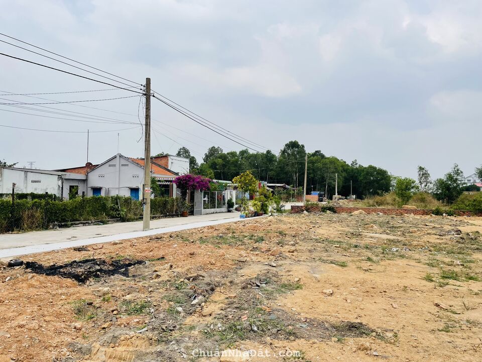 - Đất 1 sẹc ql 51 Tân Hoà, Tx Phú Mỹ, bà rịa Vũng Tàu. - Đất 1 sẹc ql 51 Tân Hoà, Tx Phú Mỹ, bà rịa Vũng Tàu.