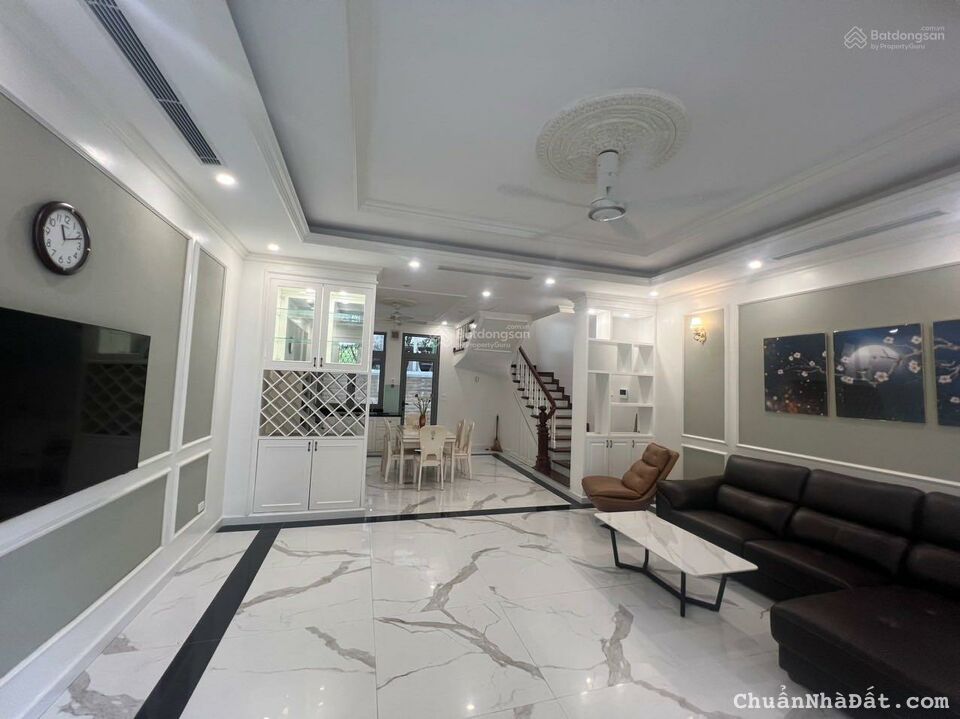 Cho thuê căn liền kề 90m2 full đồ nội thất mới hiện đại Vinhomes The Harmony