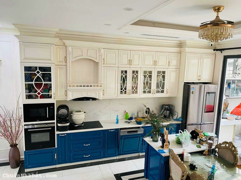 Bán liền kề 90m2 Nguyệt Quế 08 sát hồ Vinhomes The Harmony hoàn thiện full đồ